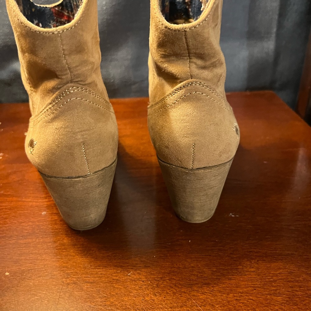 Women’s size 7 Rocketdog boots - Picture 5 of 11